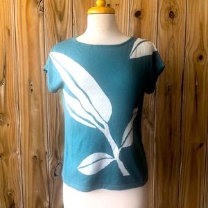Thought Organic Cotton Blue and White Leaf Intarsia Short Sleeve Knitted Top